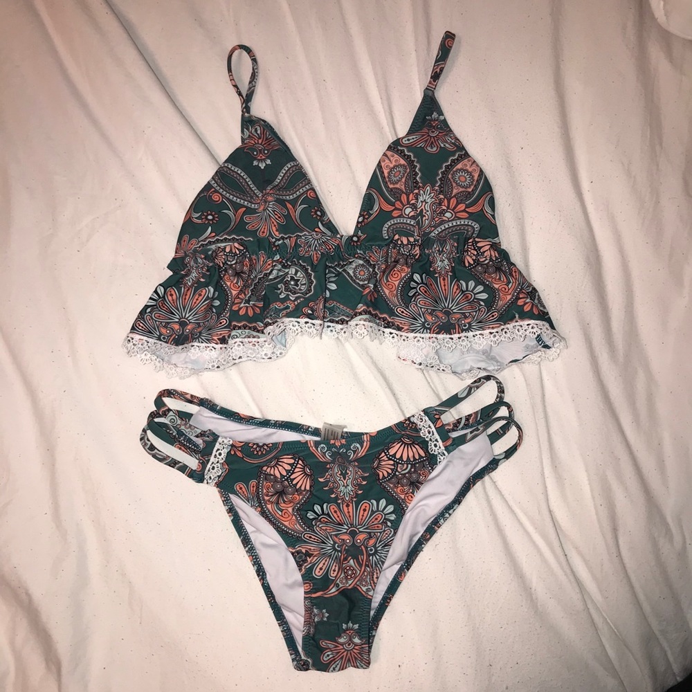 CUPSHE bikini green paisley size small